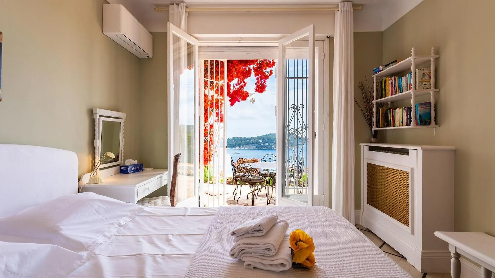 Romantic Villa Vi4412 By Riviera Holiday Homes Villefranche-sur-Mer