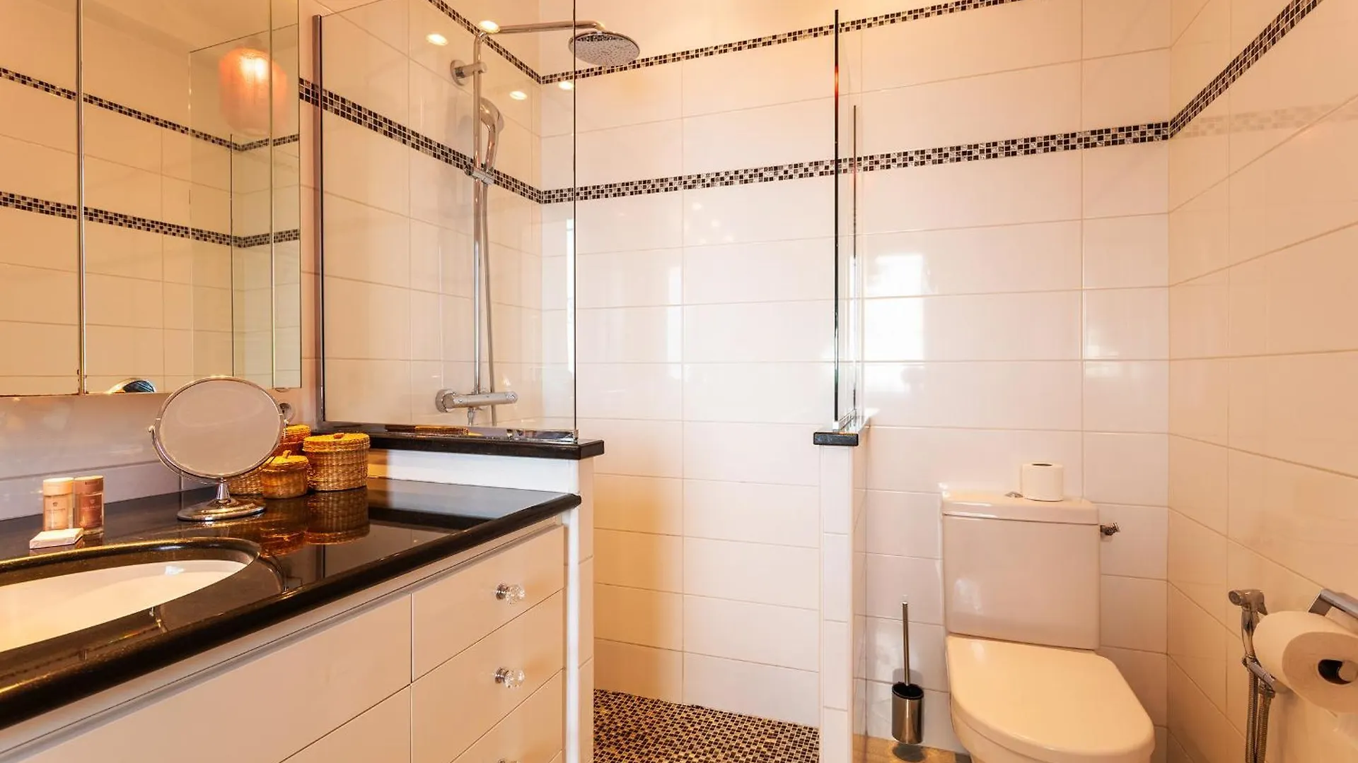 Romantic Villa Vi4412 By Riviera Holiday Homes Villefranche-sur-Mer 0*,  France